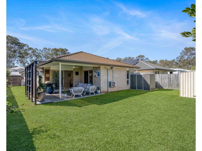8 Densmore Street, Bracken Ridge QLD 4017