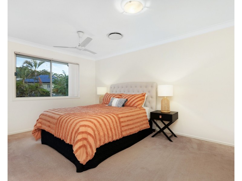 17 Huxtable Street, Chermside West QLD 4032