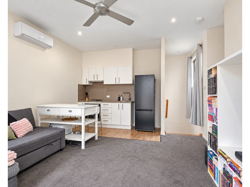 2/8 Palmerston Lane, Fitzgibbon QLD 4018
