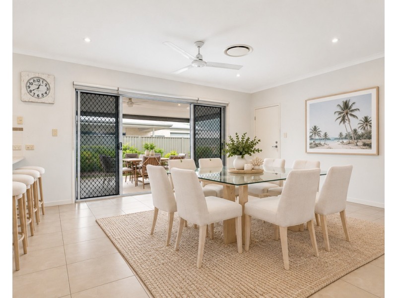 16 Hillside Circuit, Chermside West QLD 4032