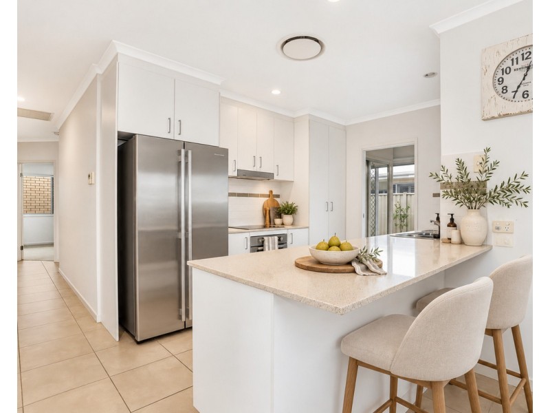16 Hillside Circuit, Chermside West QLD 4032