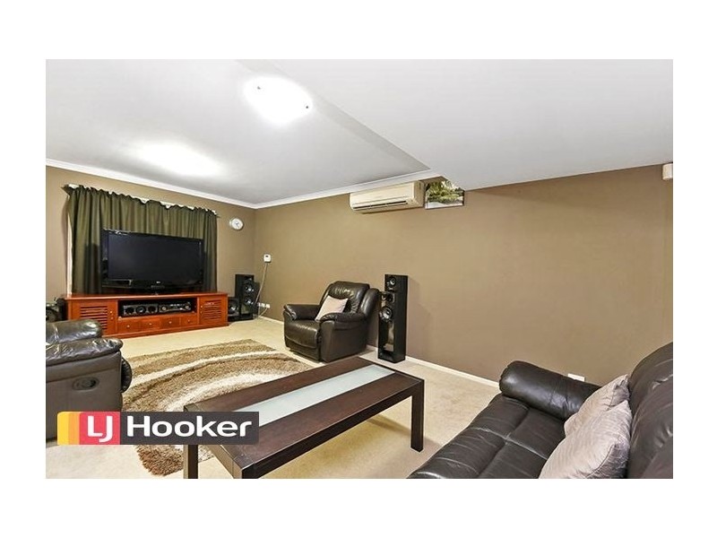 26 Mitchell Place, Parkinson QLD 4115