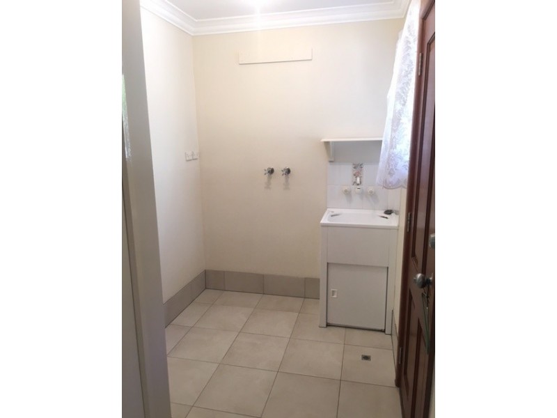 28 Rhodes Street, Loganlea QLD 4131