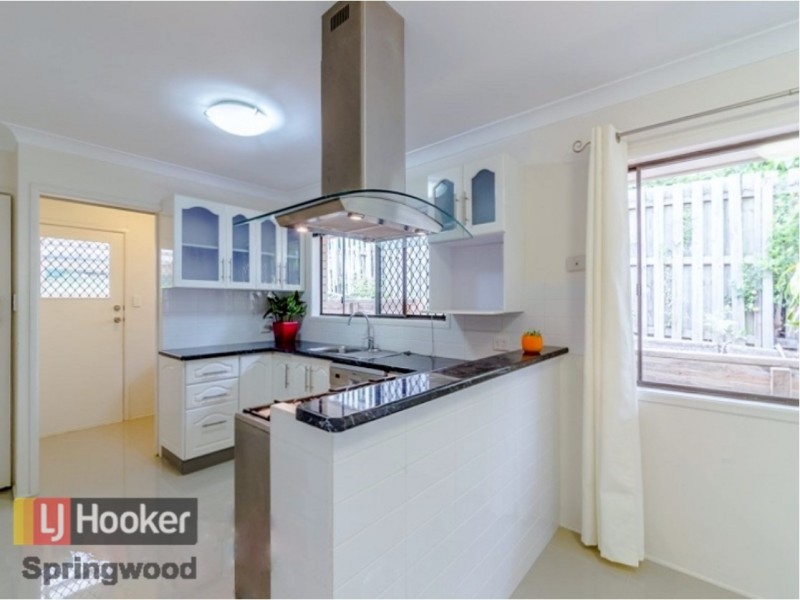 9 Juanita Grove, Springwood QLD 4127