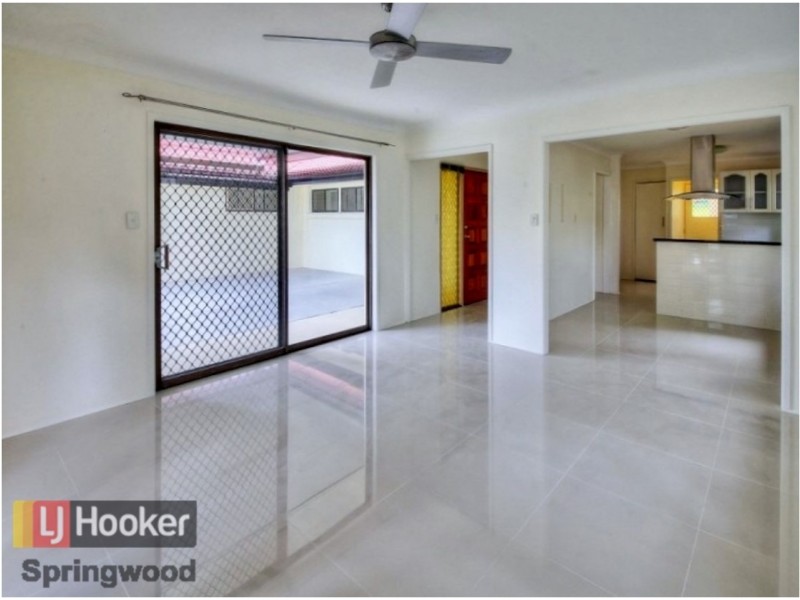 9 Juanita Grove, Springwood QLD 4127