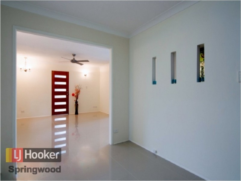 9 Juanita Grove, Springwood QLD 4127