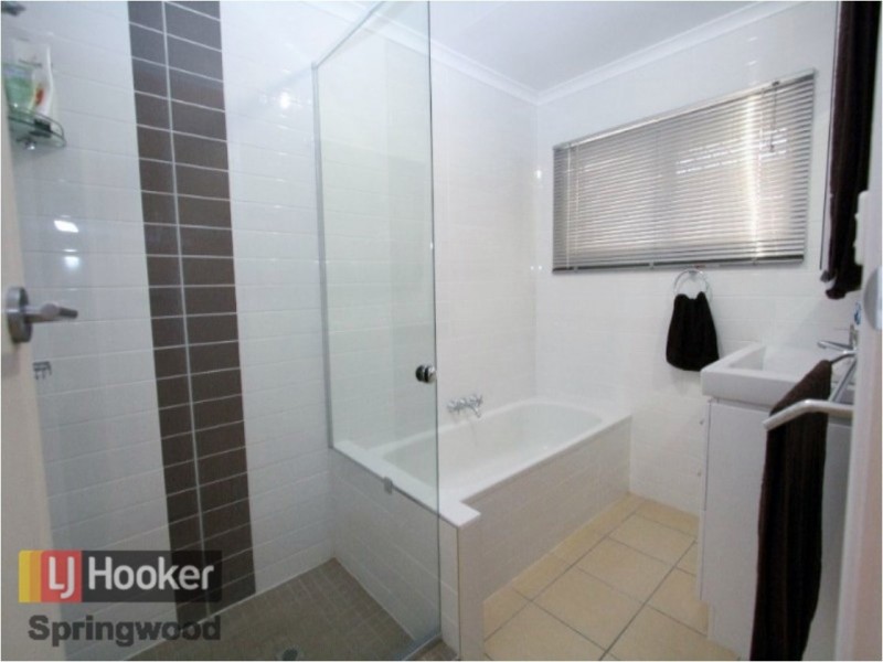 9 Juanita Grove, Springwood QLD 4127