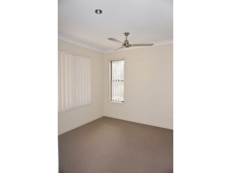 1 Yarraman Chase, Waterford QLD 4133