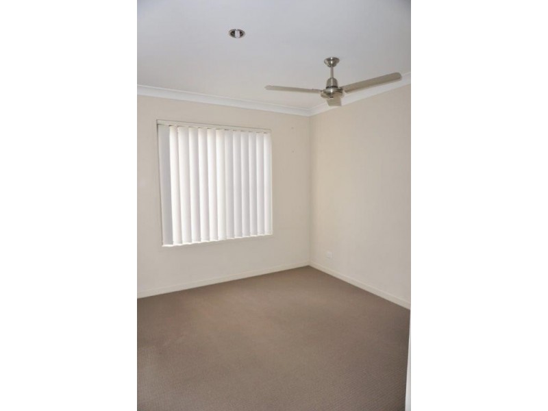 1 Yarraman Chase, Waterford QLD 4133