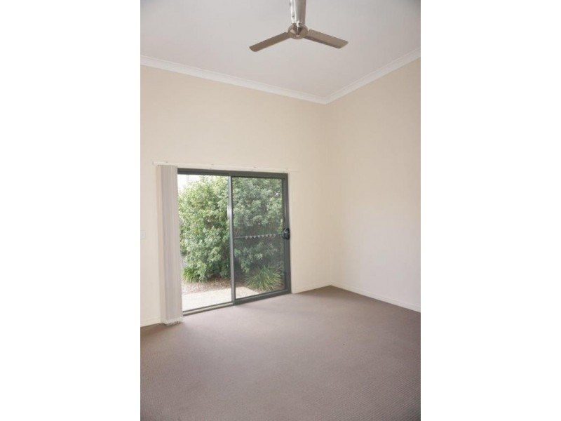 1 Yarraman Chase, Waterford QLD 4133
