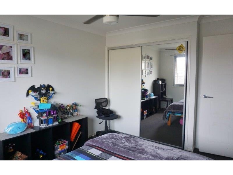 18 Brendan Thorne Place, Marsden QLD 4132