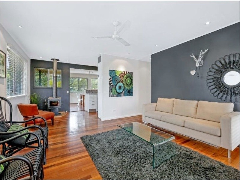 126 Jacaranda Avenue, Logan Central QLD 4114