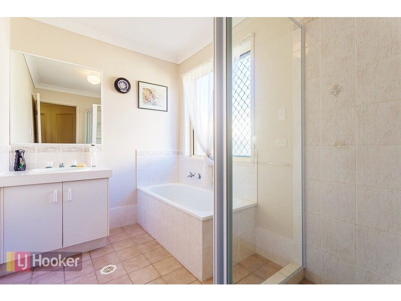 12 Jasmina Parade, Waterford QLD 4133