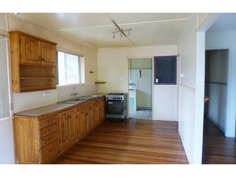 12 Arthur Street, Woodridge QLD 4114