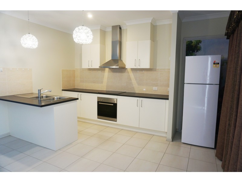 33 Algia Crescent, Underwood QLD 4119