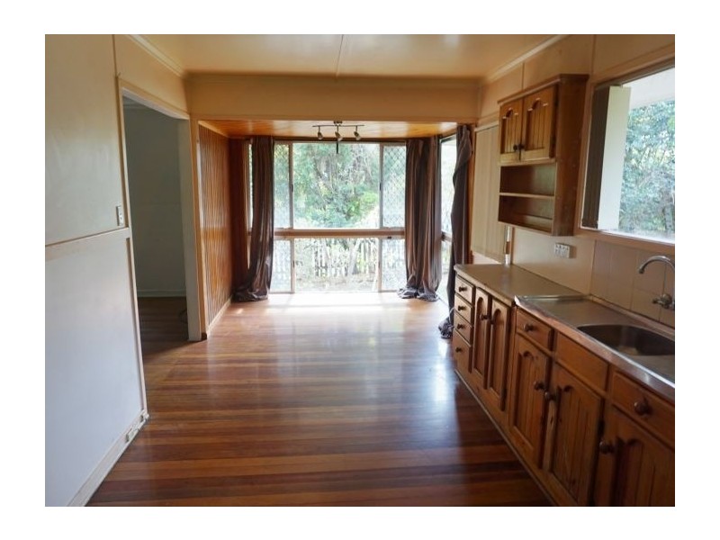 12 Arthur Street, Woodridge QLD 4114