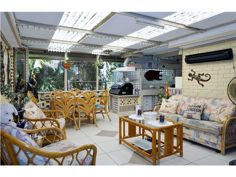 18 Woodash Street, Kingston QLD 4114