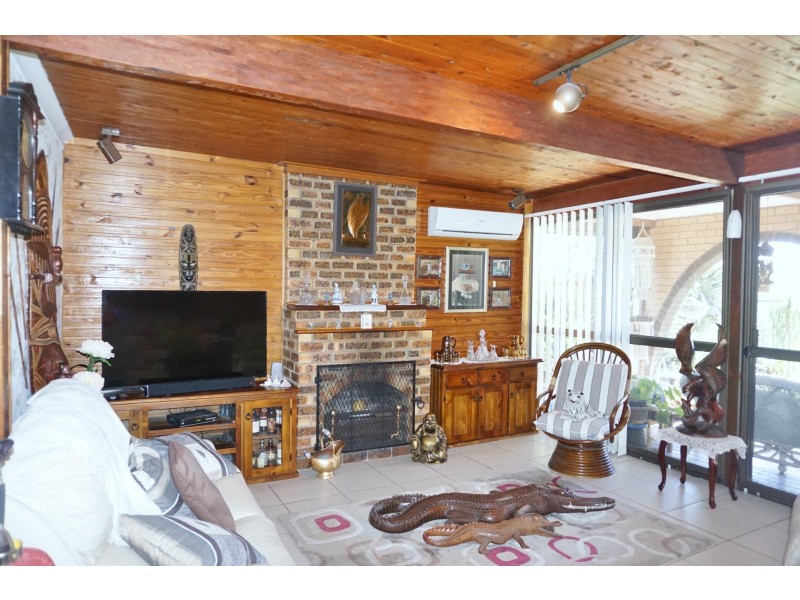 18 Woodash Street, Kingston QLD 4114