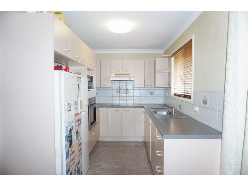 19 Royal Pde, Slacks Creek QLD 4127