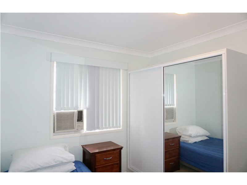 19 Royal Pde, Slacks Creek QLD 4127