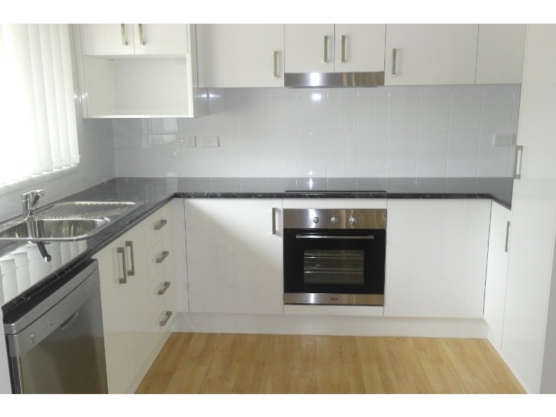 9 Marlane Court, Springwood QLD 4127