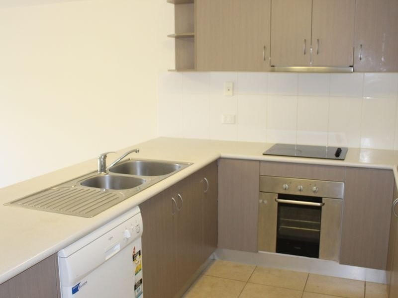 8/23-37 Garfield Road, Woodridge QLD 4114