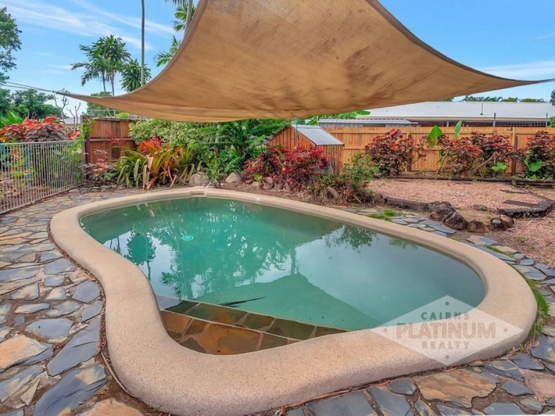 7 Queensborough Close, Trinity Park QLD 4879
