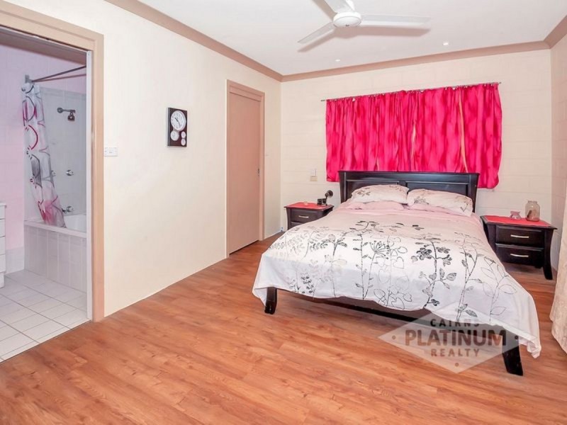 7 Queensborough Close, Trinity Park QLD 4879