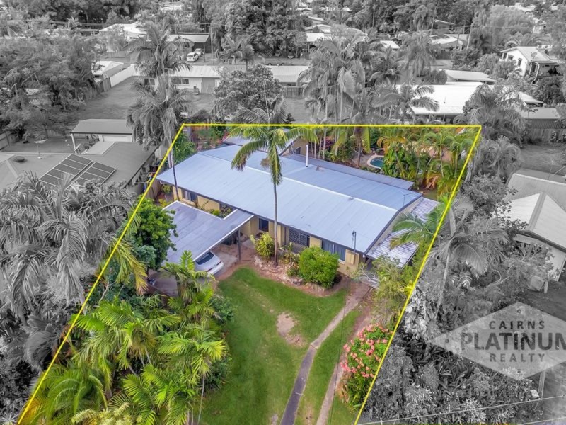 7 Queensborough Close, Trinity Park QLD 4879