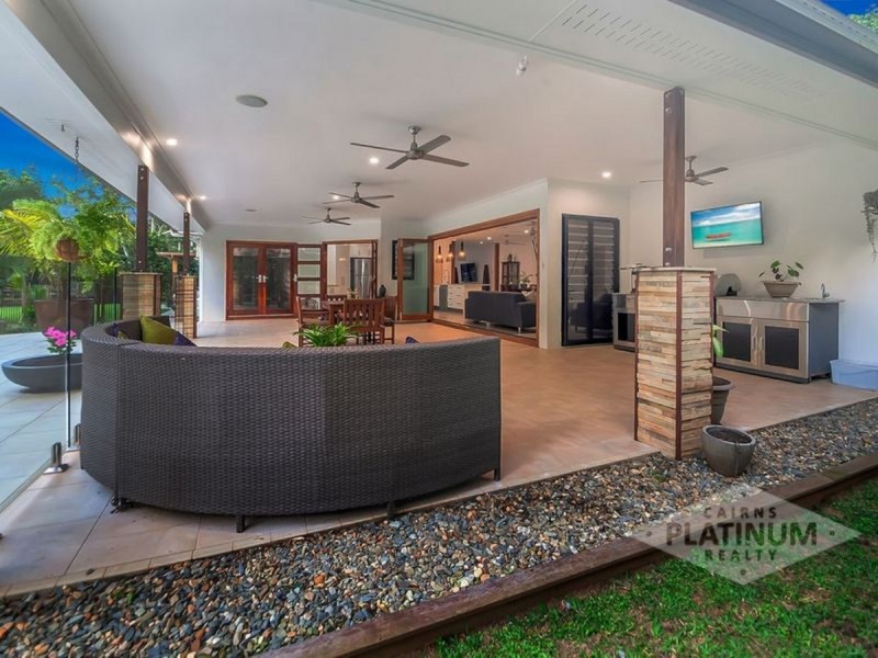 74 Leonard Street, Kewarra Beach QLD 4879
