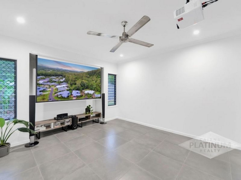 13 Megalong Close, Smithfield QLD 4878