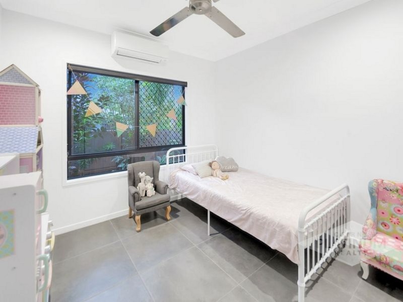 13 Megalong Close, Smithfield QLD 4878