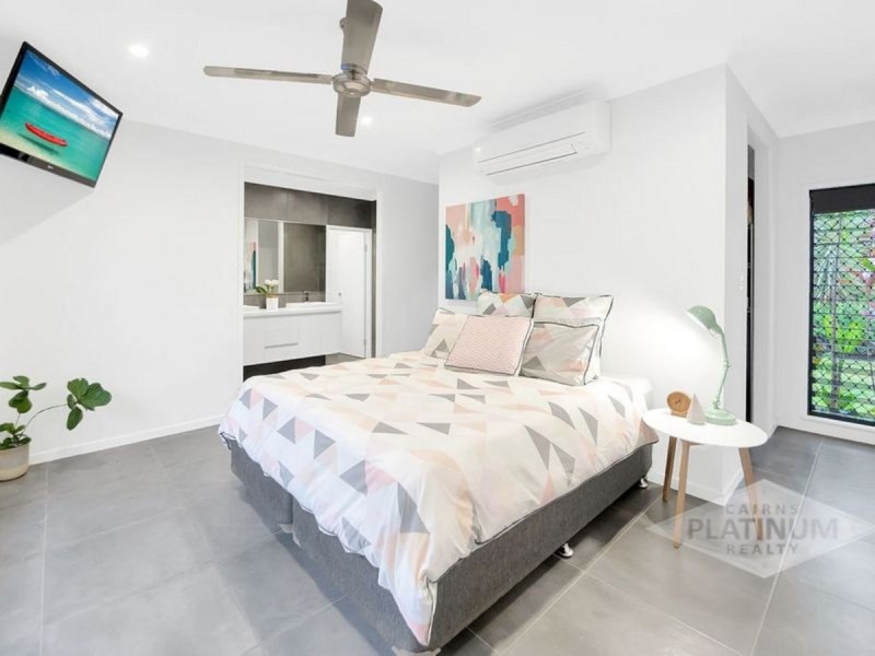 13 Megalong Close, Smithfield QLD 4878