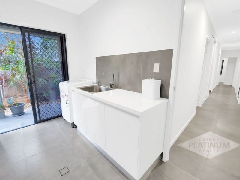 13 Megalong Close, Smithfield QLD 4878
