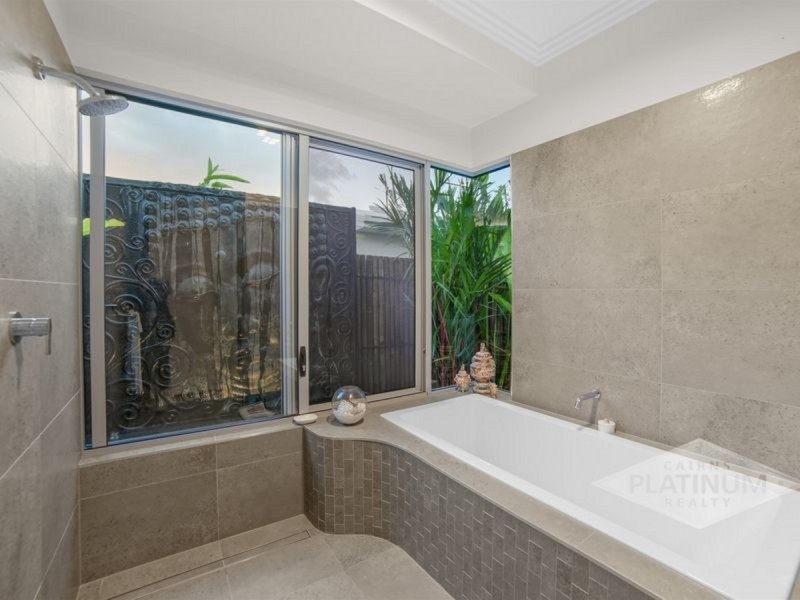 12 Castleton Entrance, Smithfield QLD 4878