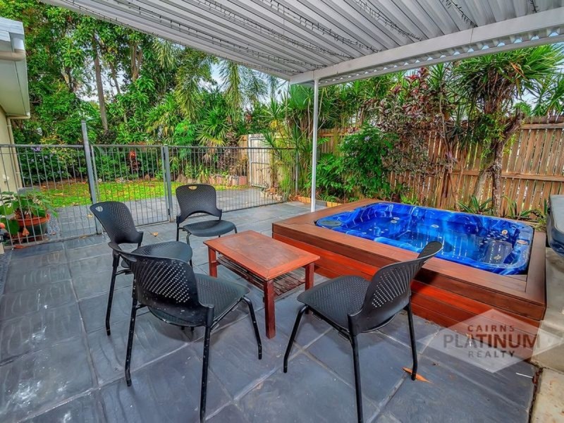 2 Parkway Street, Trinity Park QLD 4879