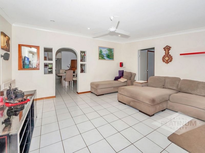 2 Parkway Street, Trinity Park QLD 4879