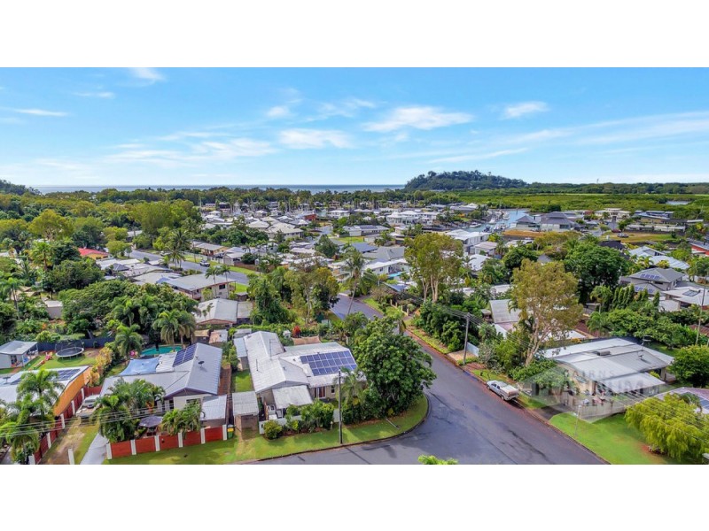 2 Parkway Street, Trinity Park QLD 4879