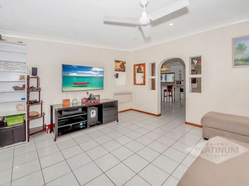 2 Parkway Street, Trinity Park QLD 4879