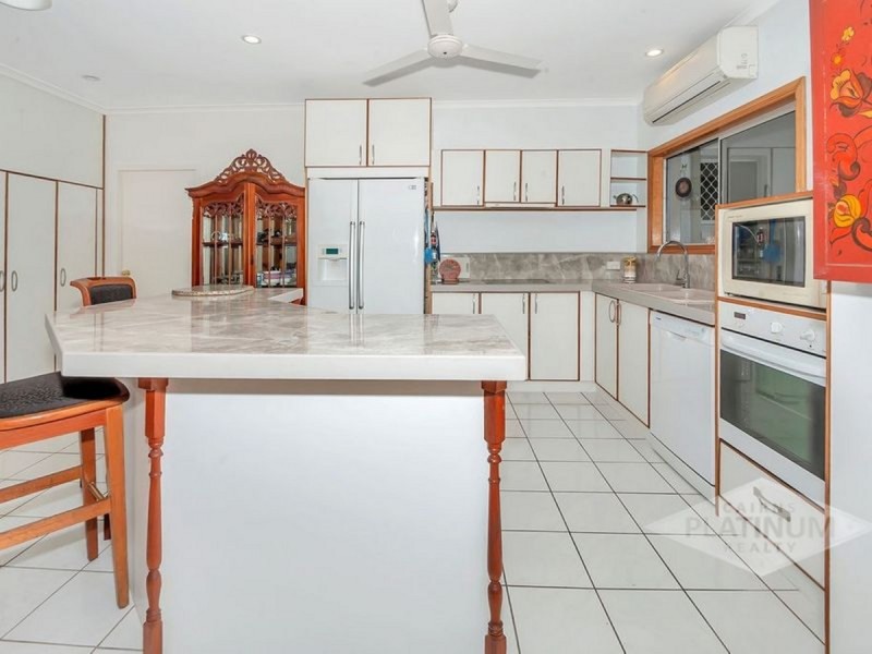 2 Parkway Street, Trinity Park QLD 4879