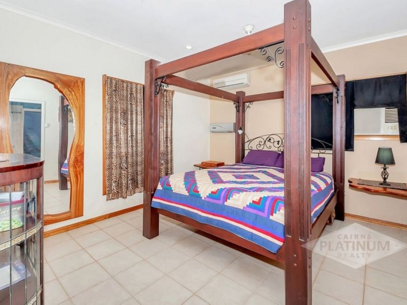 2 Parkway Street, Trinity Park QLD 4879