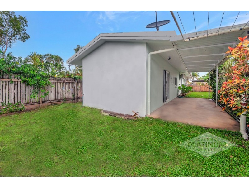 2 Parkway Street, Trinity Park QLD 4879