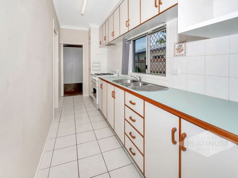 2 Parkway Street, Trinity Park QLD 4879