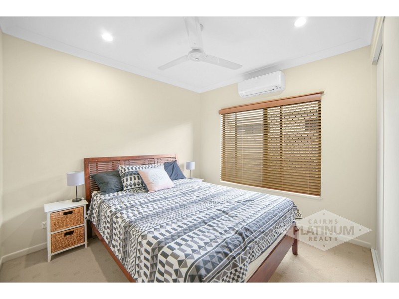 8 Montalbion Avenue, Trinity Park QLD 4879