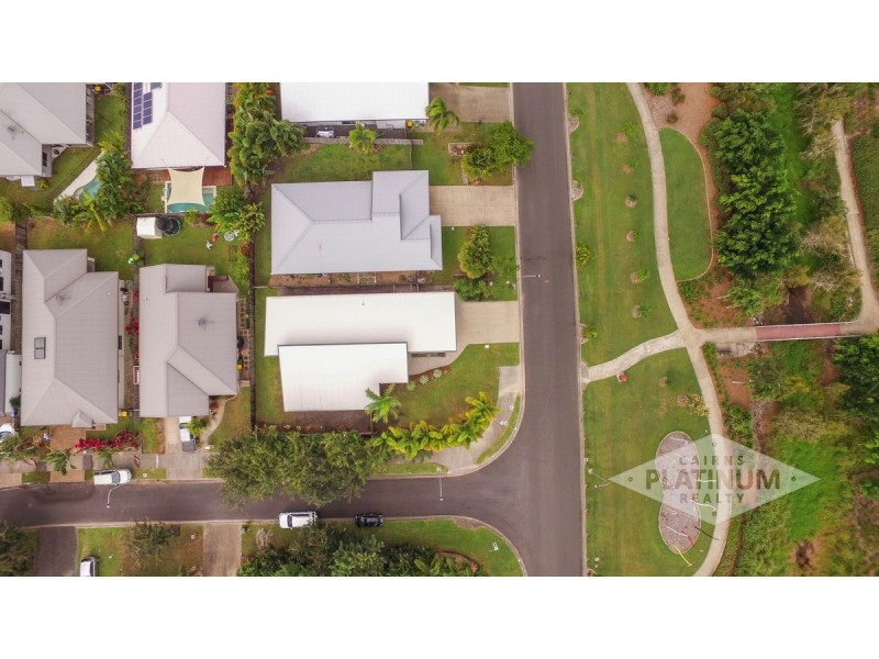 8 Montalbion Avenue, Trinity Park QLD 4879