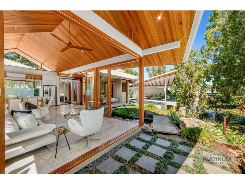 37 Freshwater Avenue, Palm Cove QLD 4879