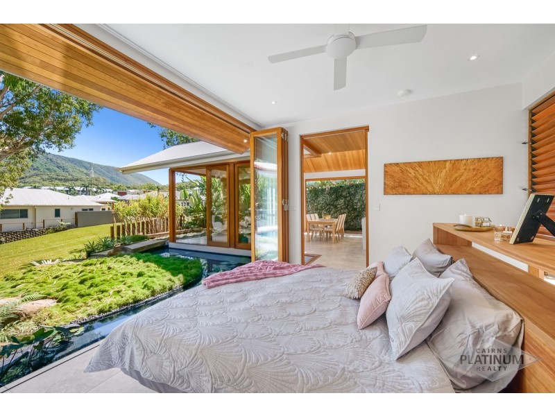 37 Freshwater Avenue, Palm Cove QLD 4879