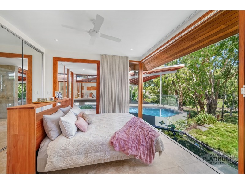37 Freshwater Avenue, Palm Cove QLD 4879