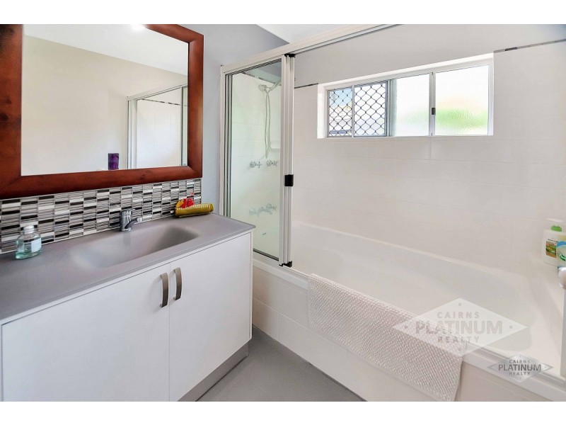 24 Lily Court, Kewarra Beach QLD 4879