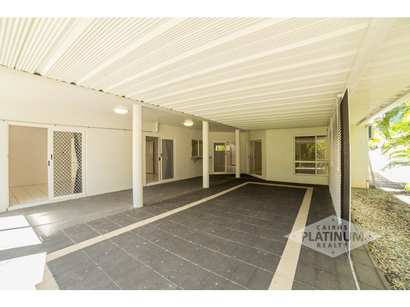 17 Green Avenue, Kewarra Beach QLD 4879